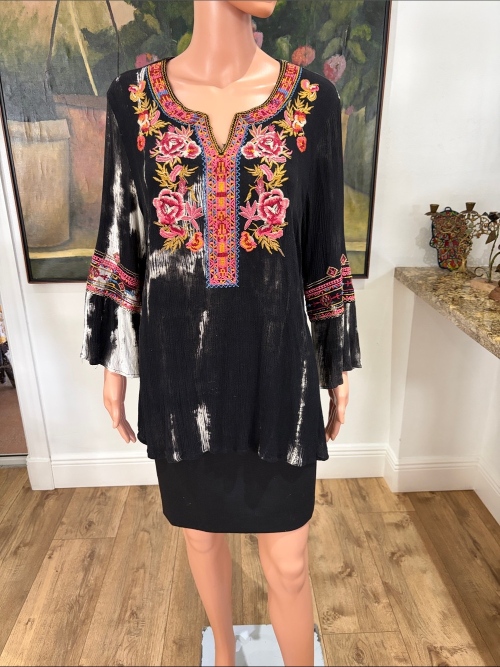 Calessa embroidered top